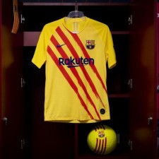 Barcelona pušta četvrti dres